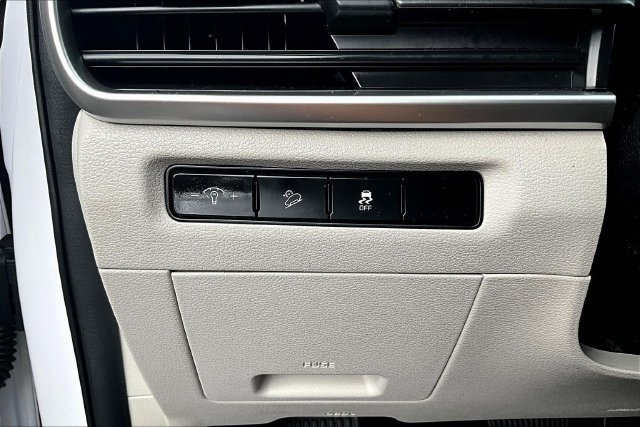 Certified 2023 Kia Telluride S w/ S Sunroof Package AWD/4WD image 15