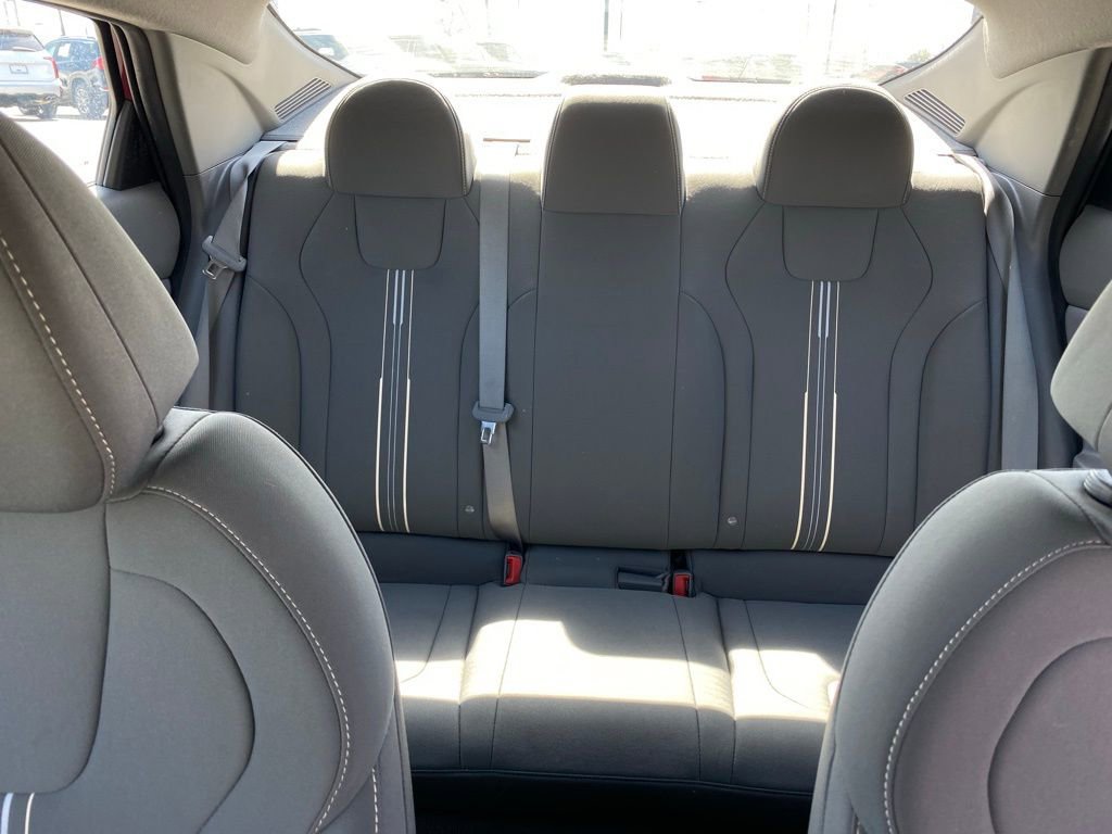 Used 2023 Hyundai Elantra SEL w/ Convenience Package image 24