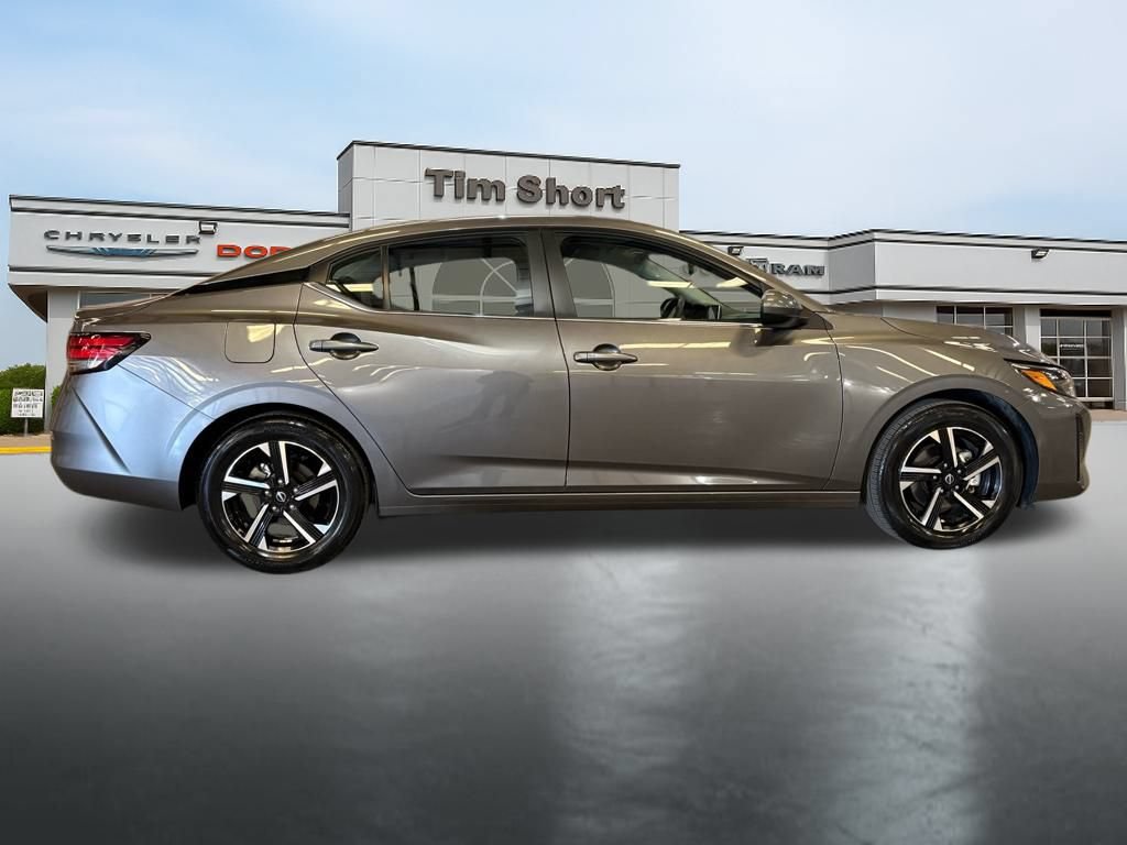 Used 2025 Nissan Sentra SV FWD image 7