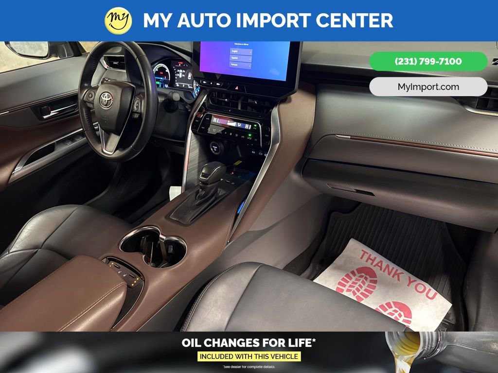 Used 2023 Toyota Venza XLE image 30