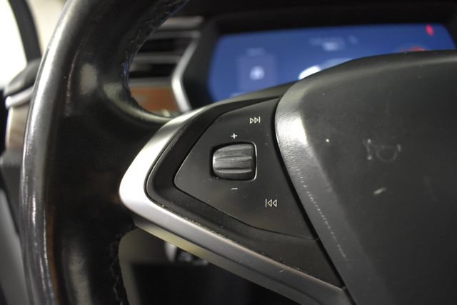 Used 2016 Tesla Model X 90D AWD/4WD image 17