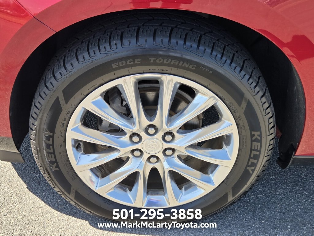 Used 2021 Buick Enclave Essence w/ Sound and Sites Package FWD image 17