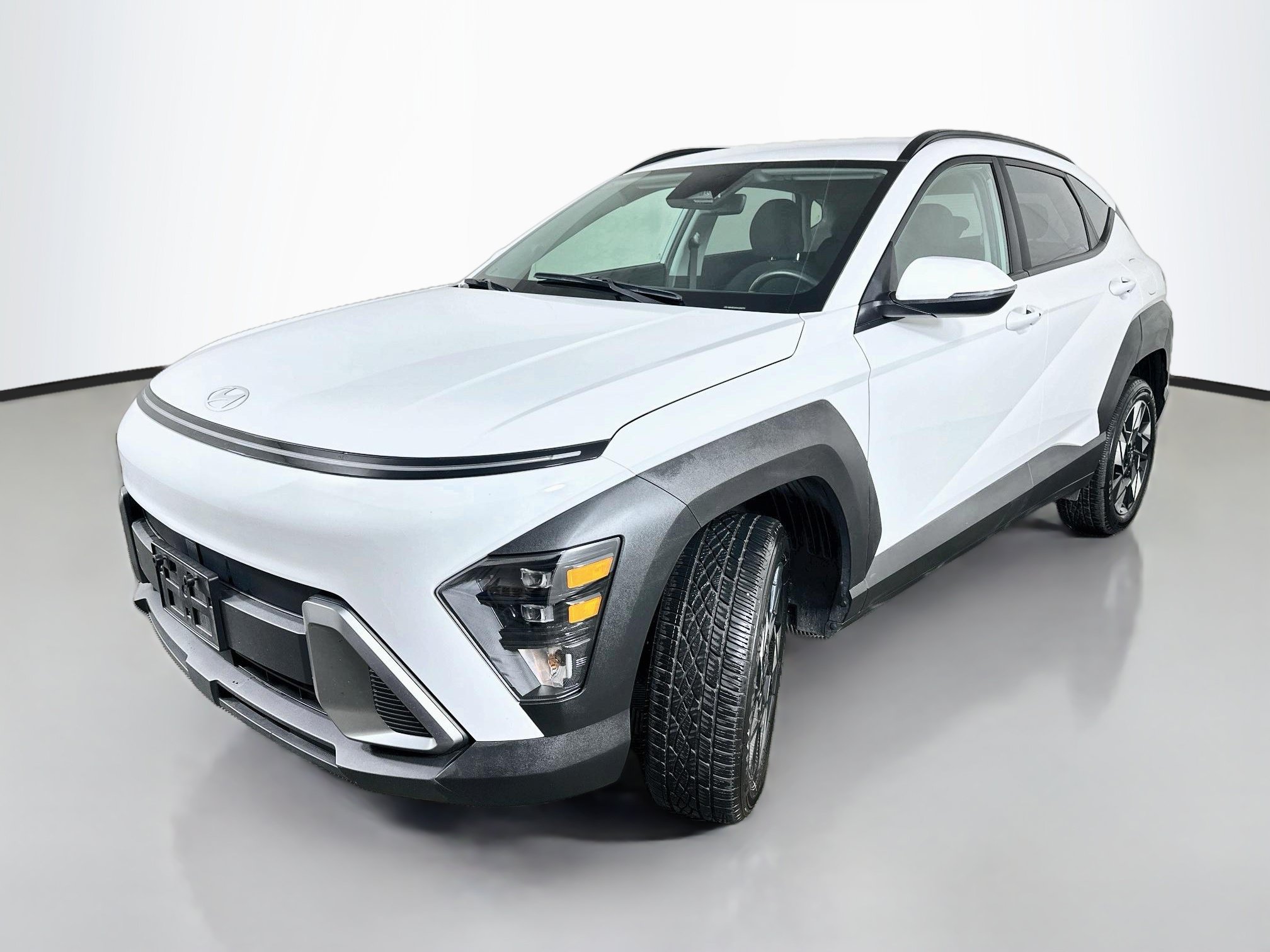 Certified 2025 Hyundai Kona SEL AWD/4WD image 3