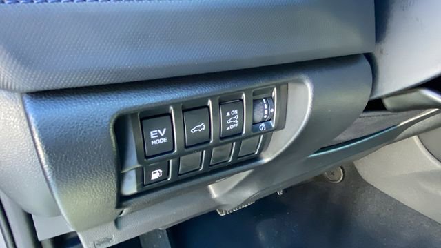 Used 2025 Subaru Forester Premium image 21