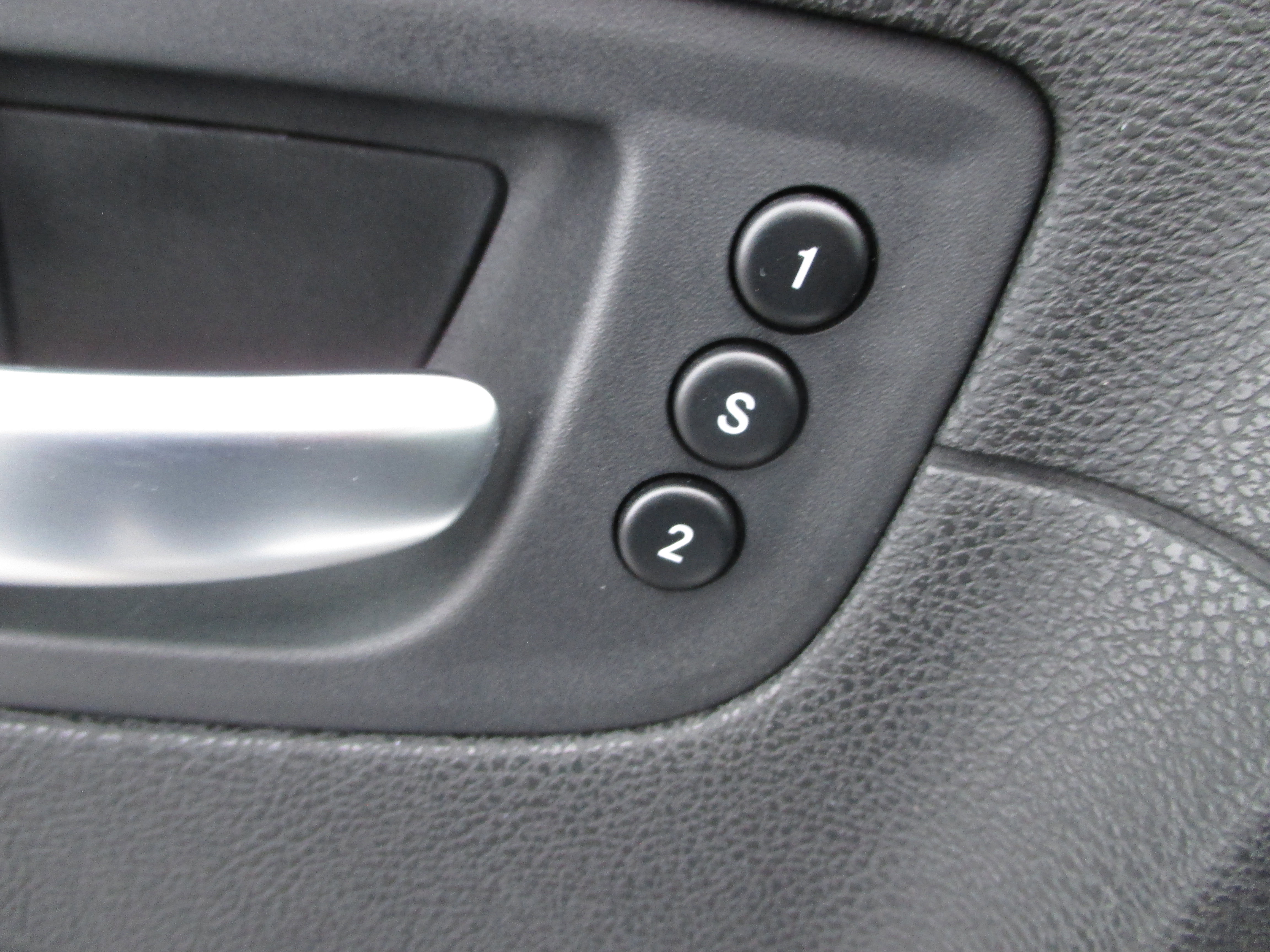 Used 2023 Chrysler 300 Touring L w/ Popular Equipment Group image 13