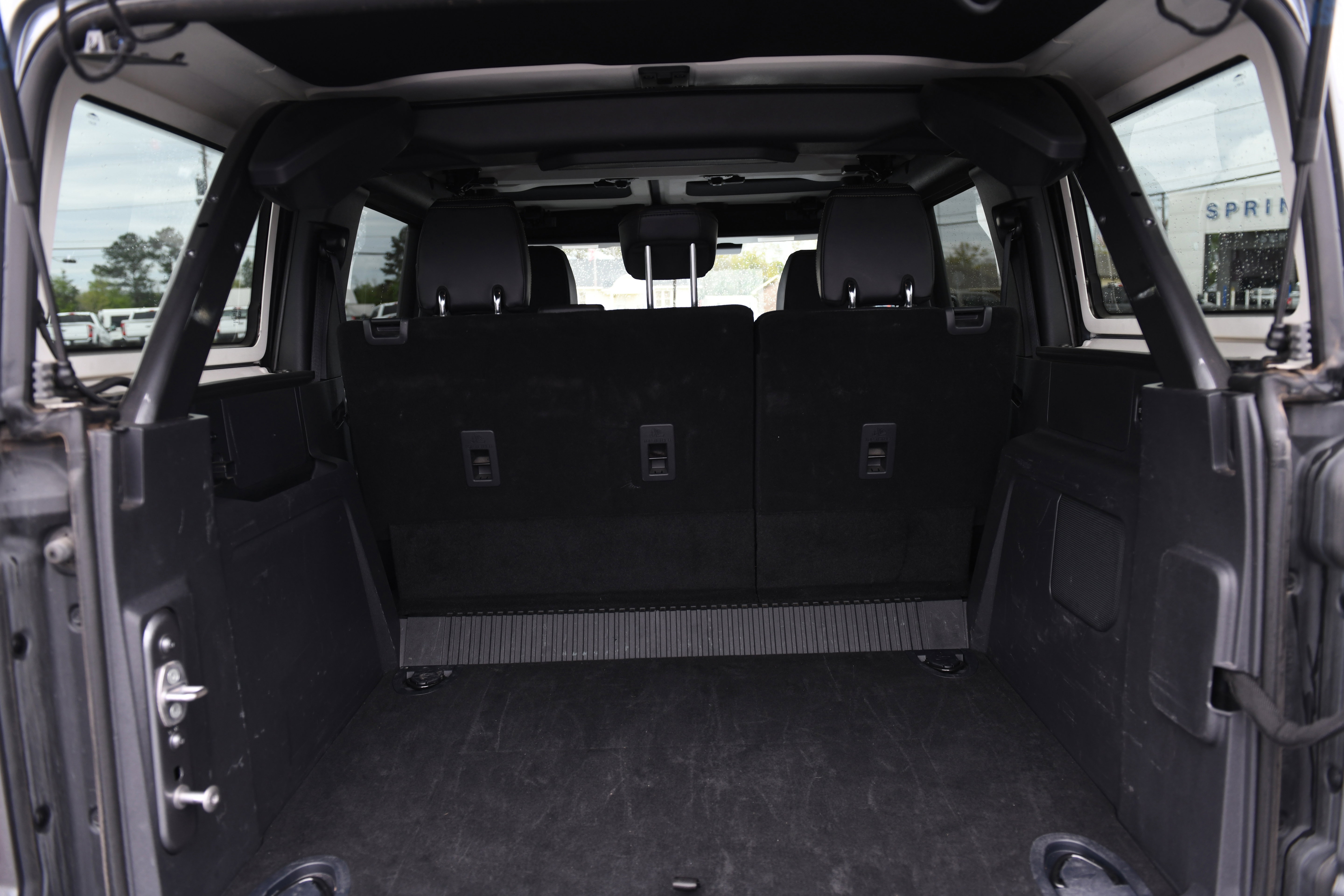 Used 2025 Ford Bronco Badlands image 15