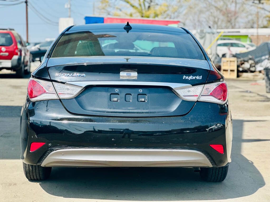 Used 2013 Hyundai Sonata Hybrid image 6