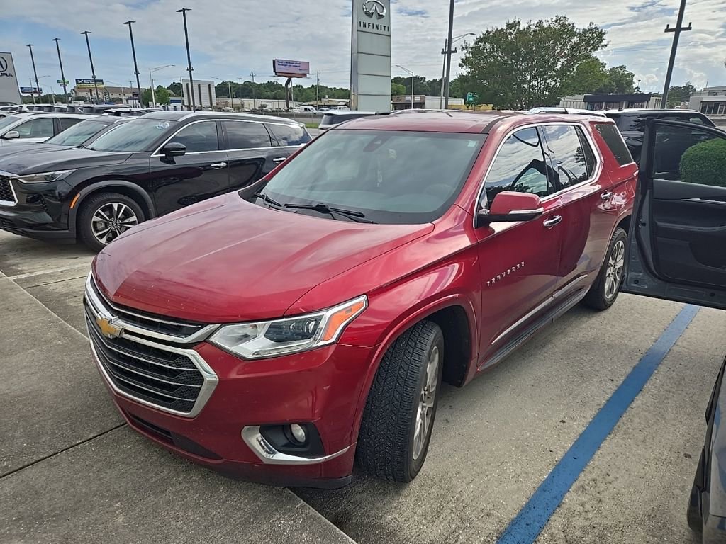Used 2019 Chevrolet Traverse Premier w/ Driver Confidence II Package FWD image 1
