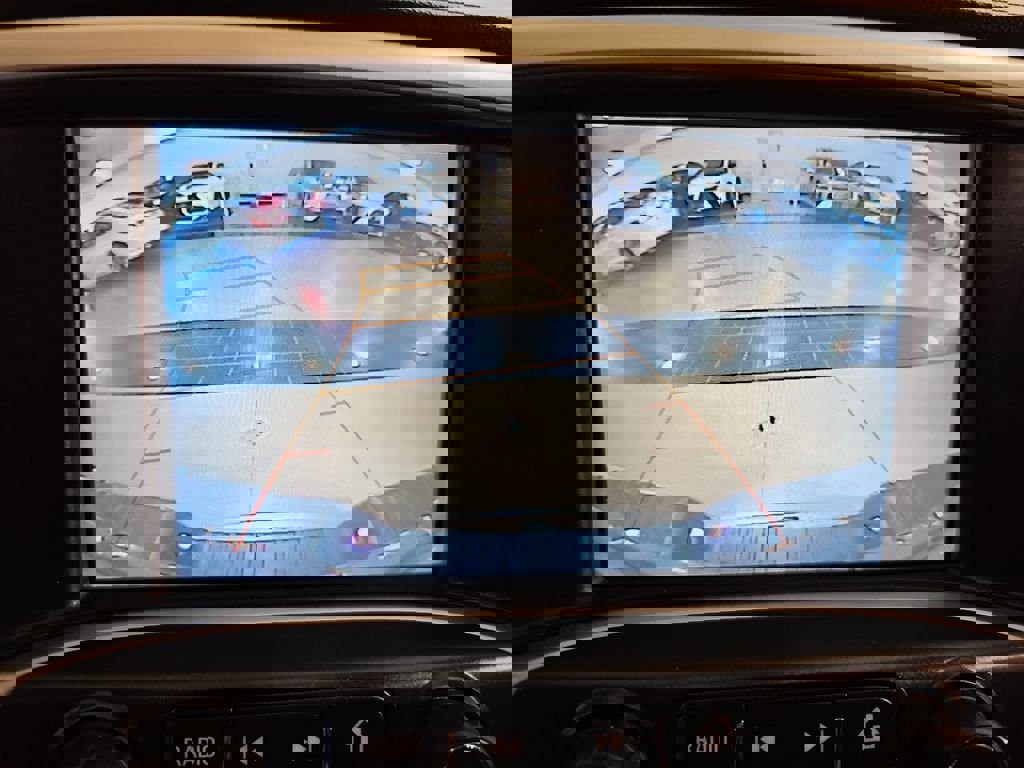 Used 2018 GMC Sierra 1500 SLT w/ Suspension Package, Off-Road image 25