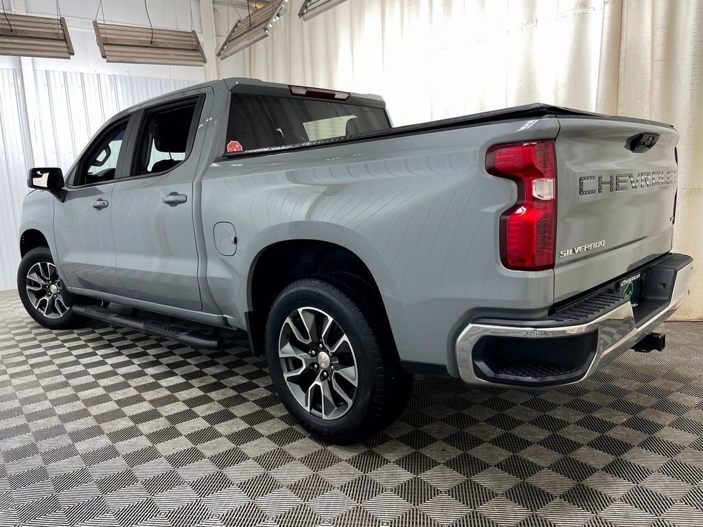Used 2024 Chevrolet Silverado 1500 LT image 46