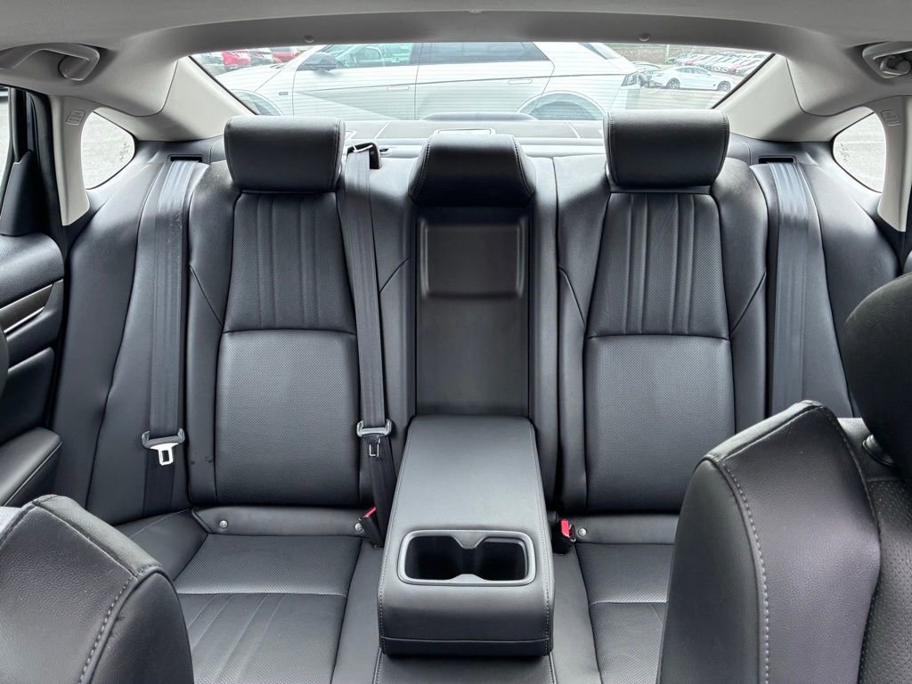 Used 2021 Honda Accord Touring image 16