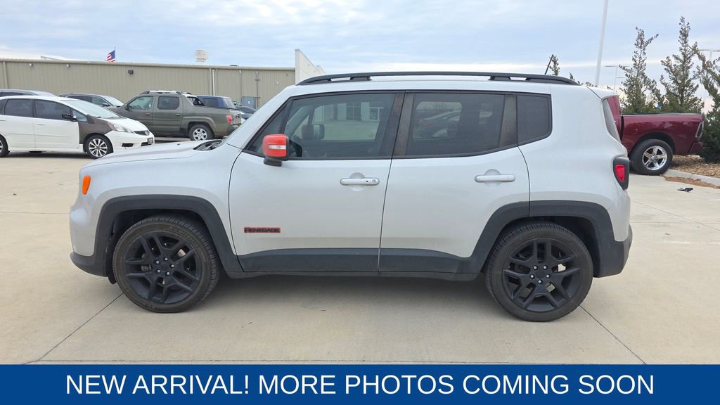 Used 2020 Jeep Renegade Latitude image 2