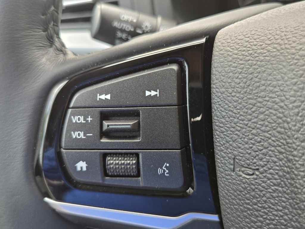 Certified 2025 Honda Odyssey Touring image 28