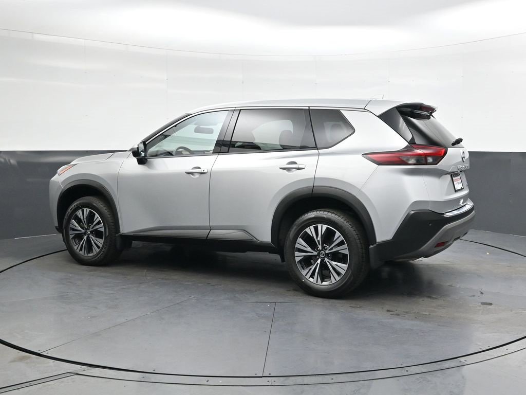 Used 2021 Nissan Rogue SV image 7