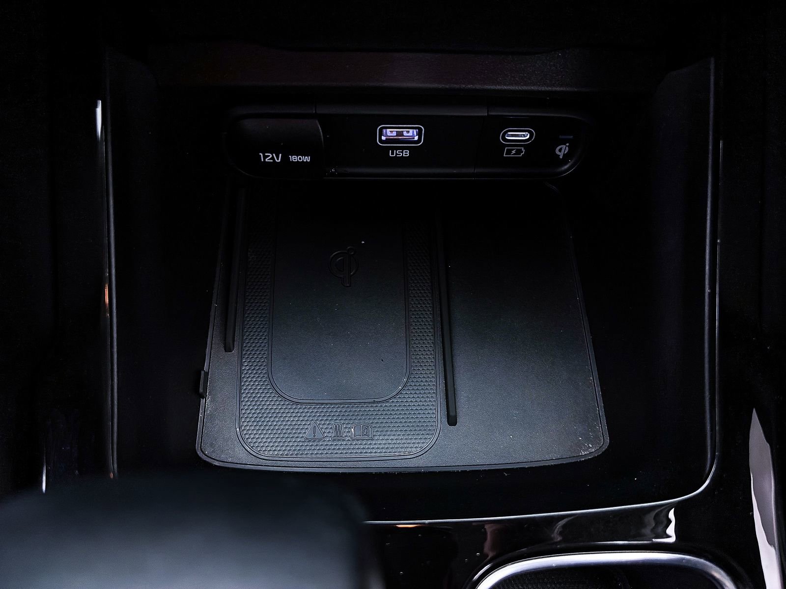 Used 2024 Kia Telluride S image 30