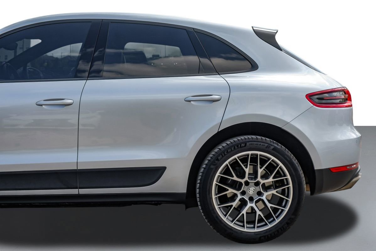 Used 2018 Porsche Macan Sport Edition image 11