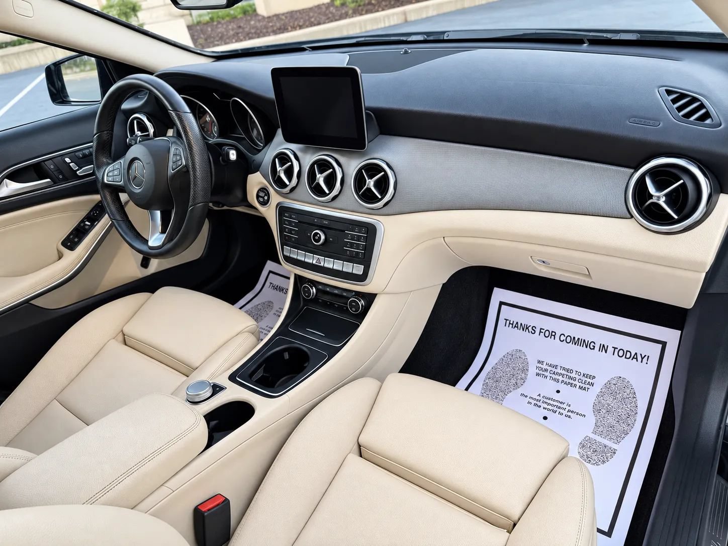 Used 2018 Mercedes-Benz GLA 250 4MATIC image 12