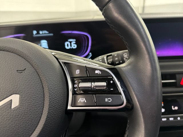 Certified 2025 Kia Seltos S AWD/4WD image 24