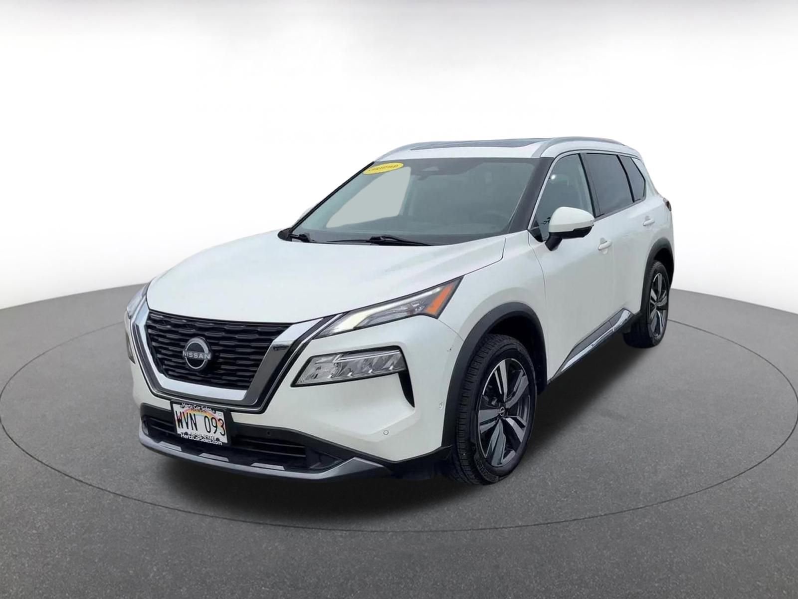 Used 2023 Nissan Rogue SL w/ SL Premium Package image 7