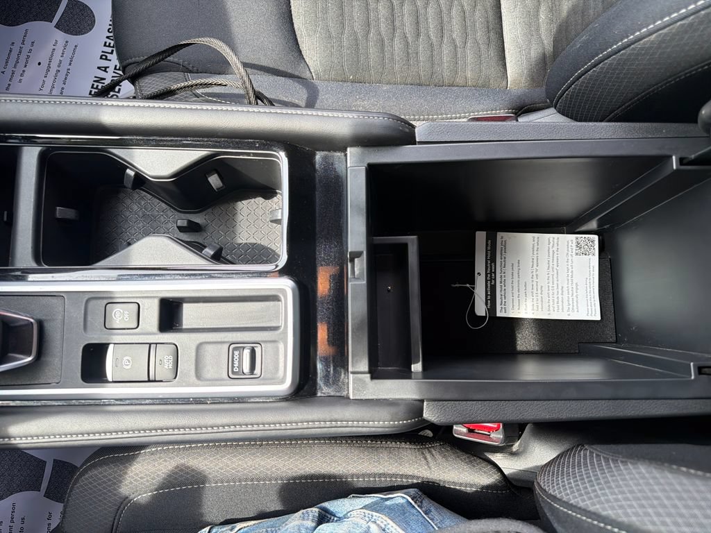 Certified 2025 Nissan Pathfinder SV w/ SV Premium Package FWD image 24