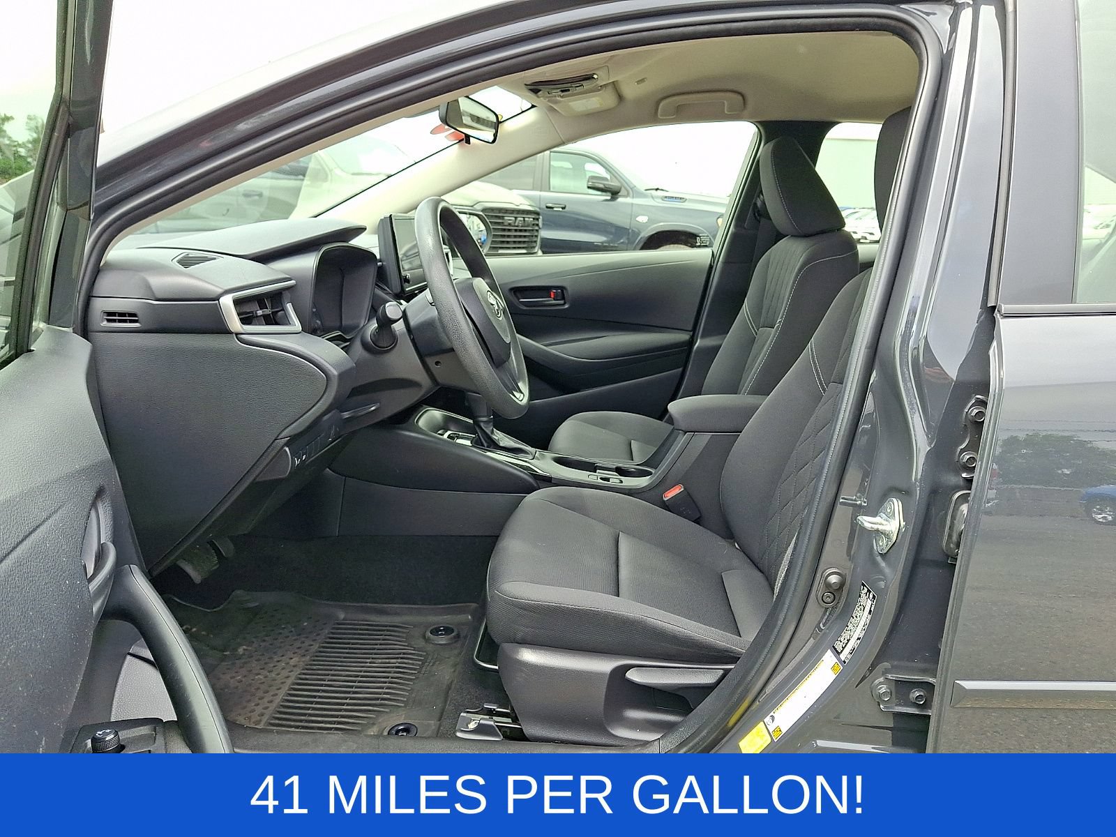 Used 2023 Toyota Corolla LE w/ LE Convenience Package FWD image 15