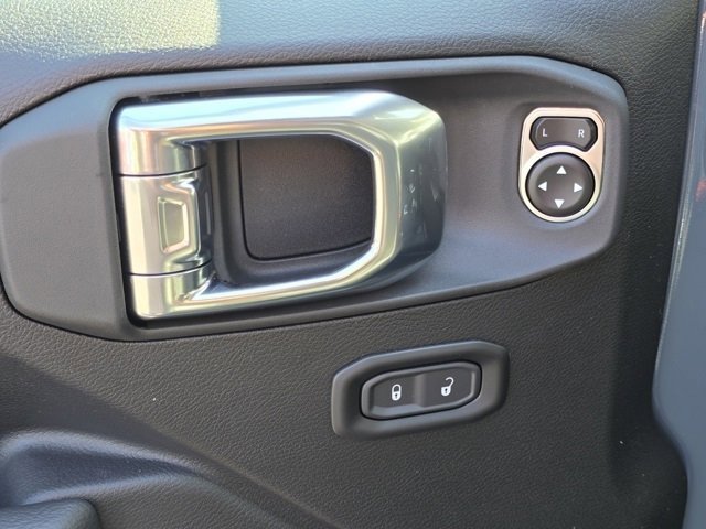 New 2026 Jeep Wrangler Sahara image 33