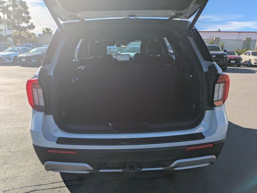 Used 2025 Ford Explorer Platinum w/ LUX Leather Package image 33