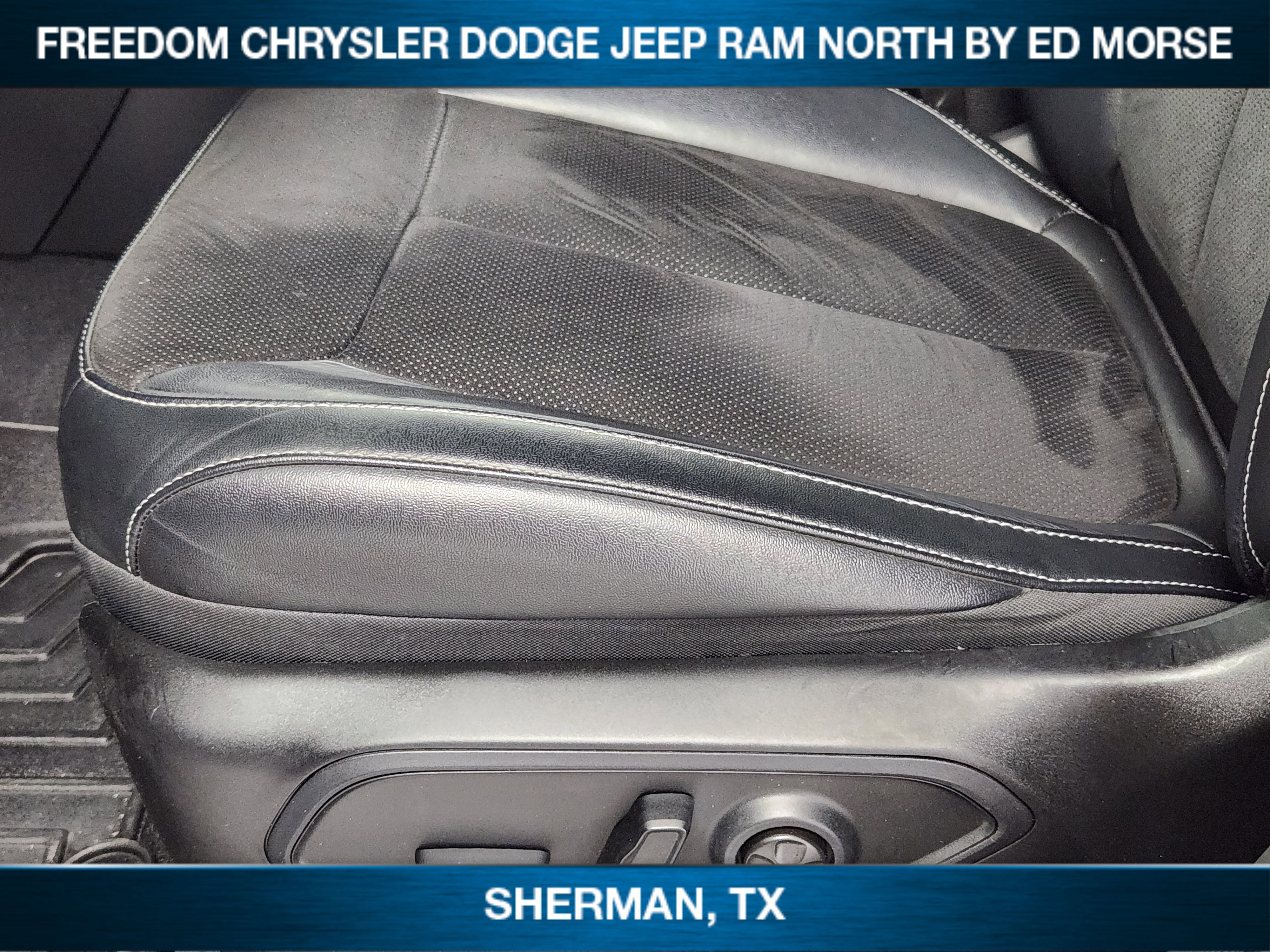 Used 2023 Jeep Grand Cherokee Altitude RWD image 18