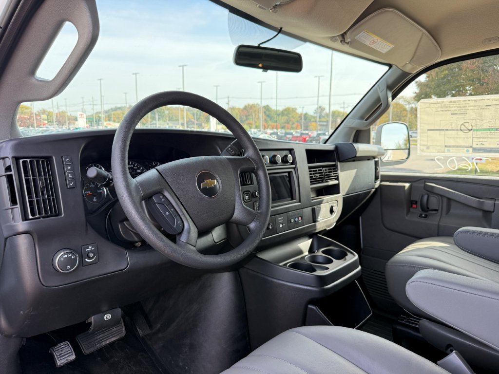 New 2027 Chevrolet Express 2500 Extended w/ Driver Convenience Package RWD image 12