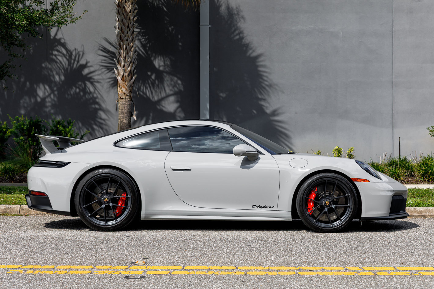 Used 2025 Porsche 911 GTS image 2