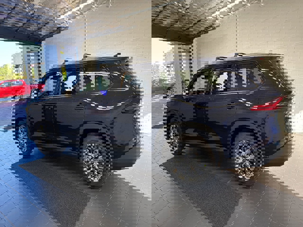 New 2026 Toyota Grand Highlander Platinum image 5
