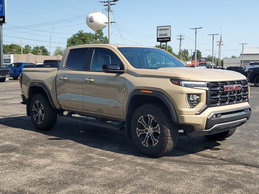 Used 2023 GMC Canyon AT4 w/ AT4 Premium Package AWD/4WD image 3