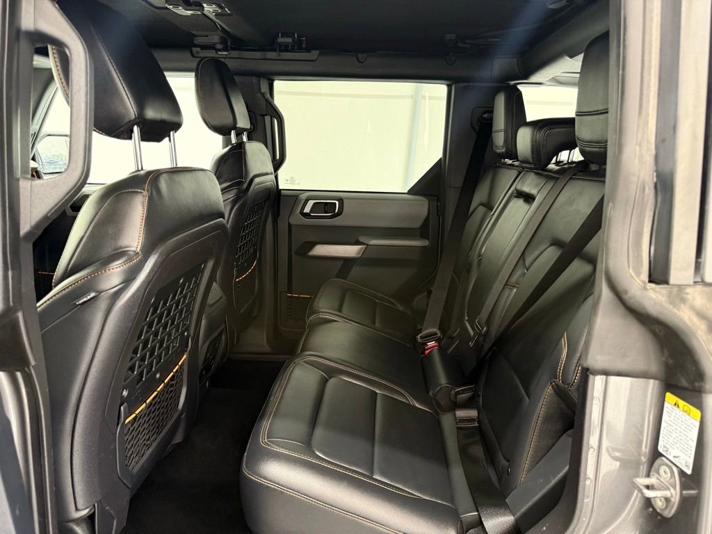 Used 2023 Ford Bronco Badlands image 17
