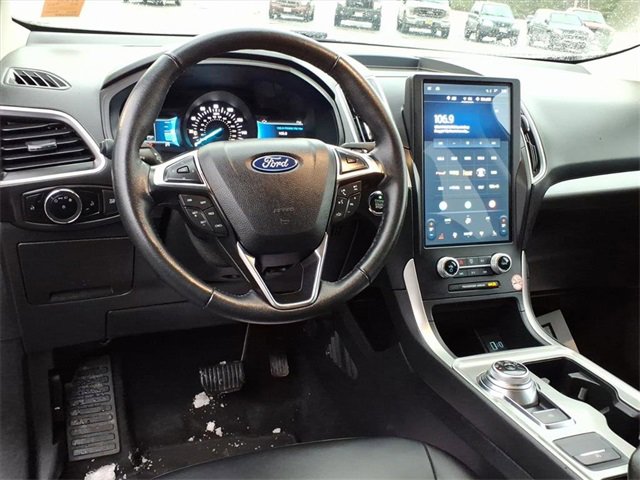 Used 2024 Ford Edge SEL image 12