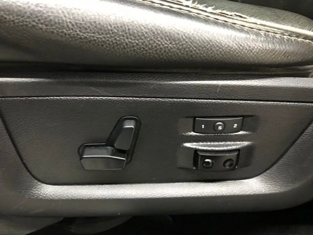 Used 2016 RAM 3500 Laramie Longhorn image 10