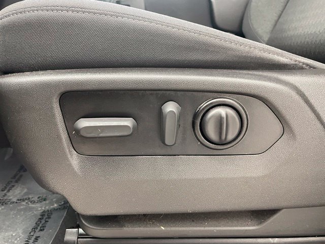Used 2022 Chevrolet Silverado 1500 Custom AWD/4WD image 9