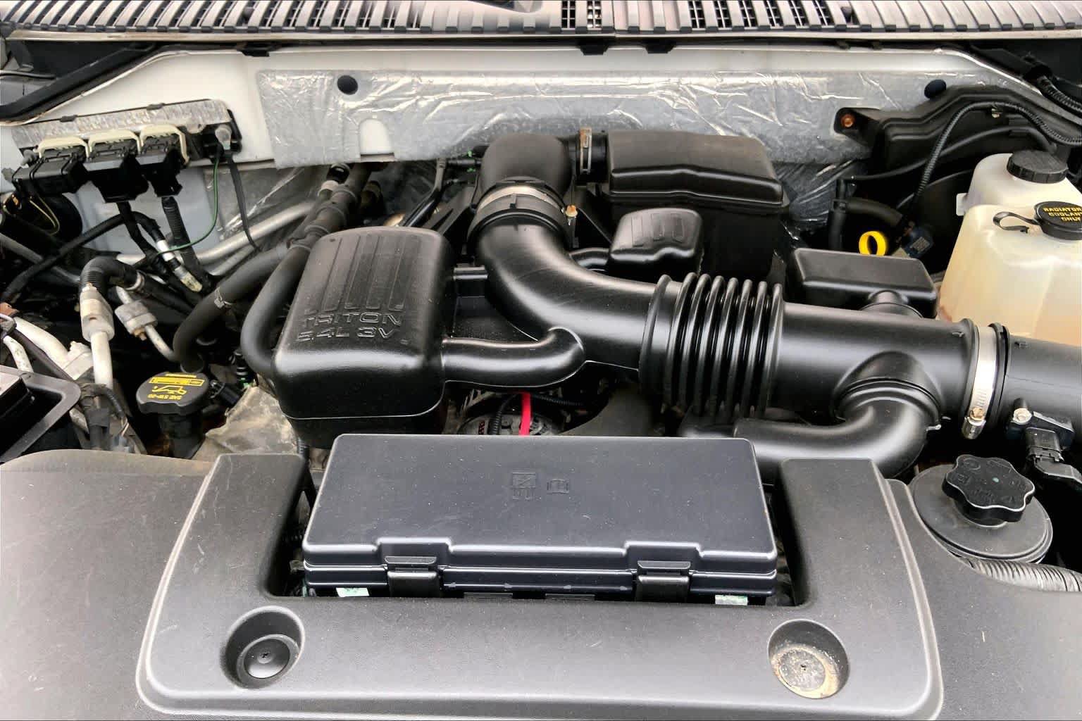 Used 2013 Ford Expedition Limited AWD/4WD image 26