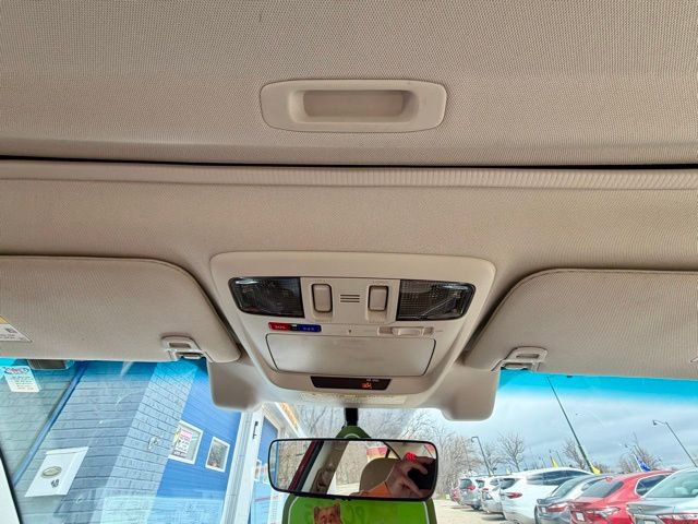 Used 2017 Subaru Legacy 2.5i Limited image 38