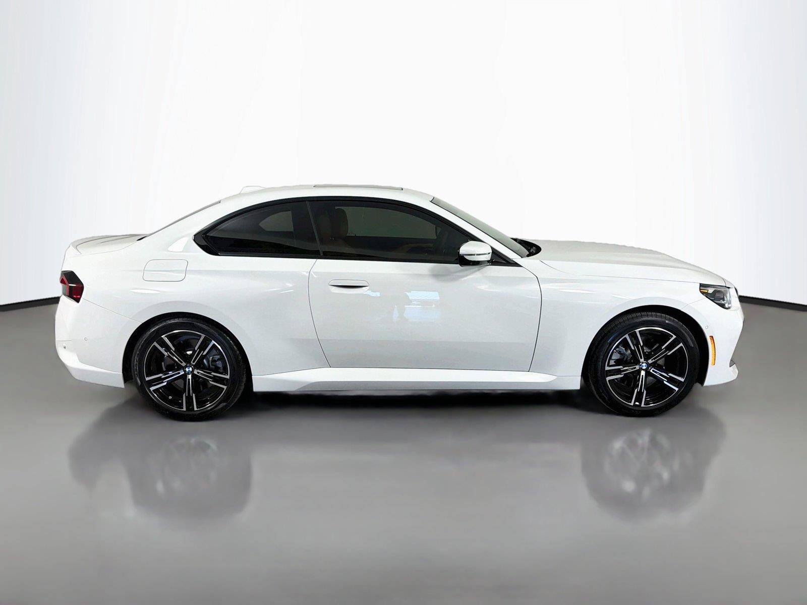 New 2026 BMW 230i xDrive Coupe w/ M Sport Package AWD/4WD image 4