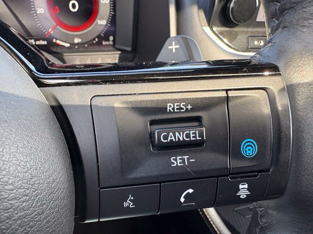 Used 2021 Nissan Rogue Platinum AWD/4WD image 27