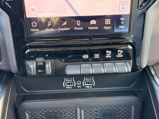 New 2025 RAM 2500 Laramie AWD/4WD image 14