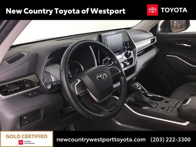 Certified 2022 Toyota Highlander XLE image 8