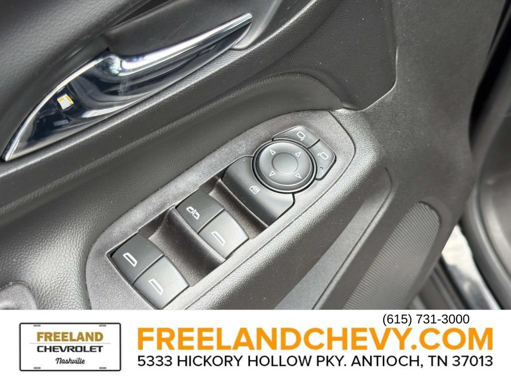 Used 2021 Chevrolet Equinox LT FWD image 21