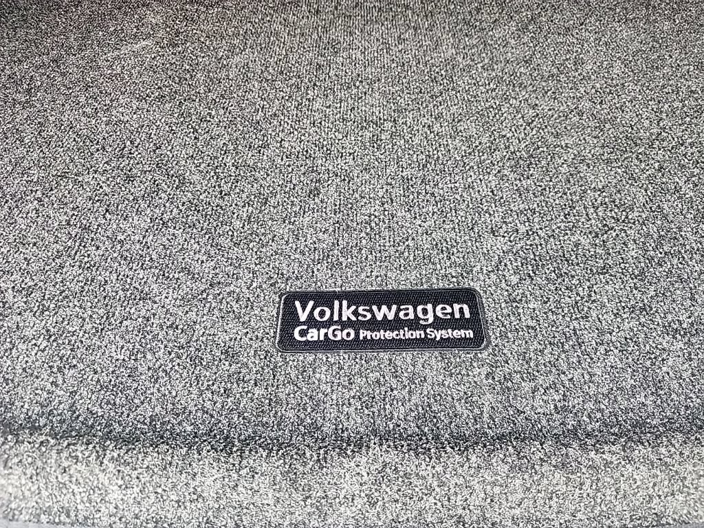 Used 2025 Volkswagen Atlas Cross Sport SEL Premium R-Line AWD/4WD image 38