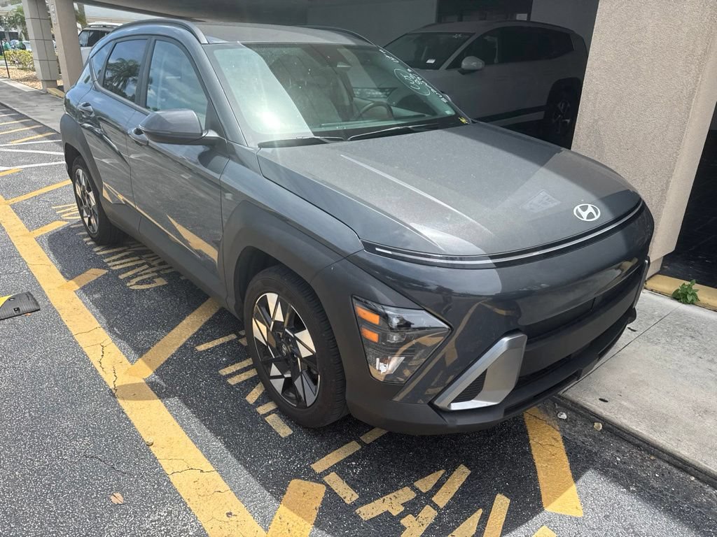 Used 2025 Hyundai Kona SEL FWD image 9