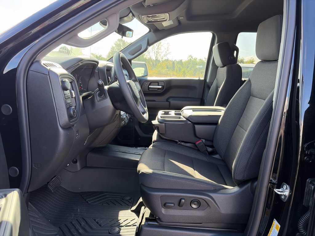 New 2026 Chevrolet Silverado 1500 Custom Trail Boss w/ Dark Appearance Package AWD/4WD image 12