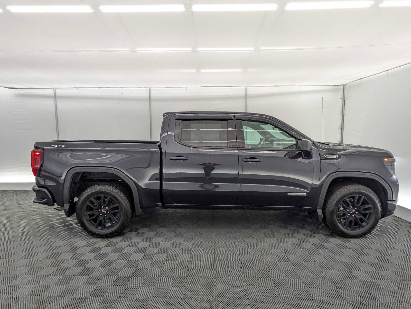 Used 2024 GMC Sierra 1500 Elevation image 7