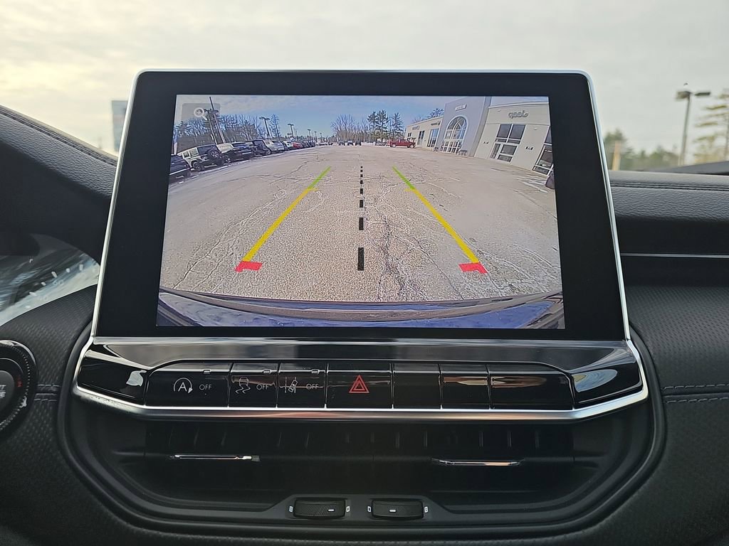 New 2026 Jeep Compass Latitude w/ Sun and Sound Group image 23