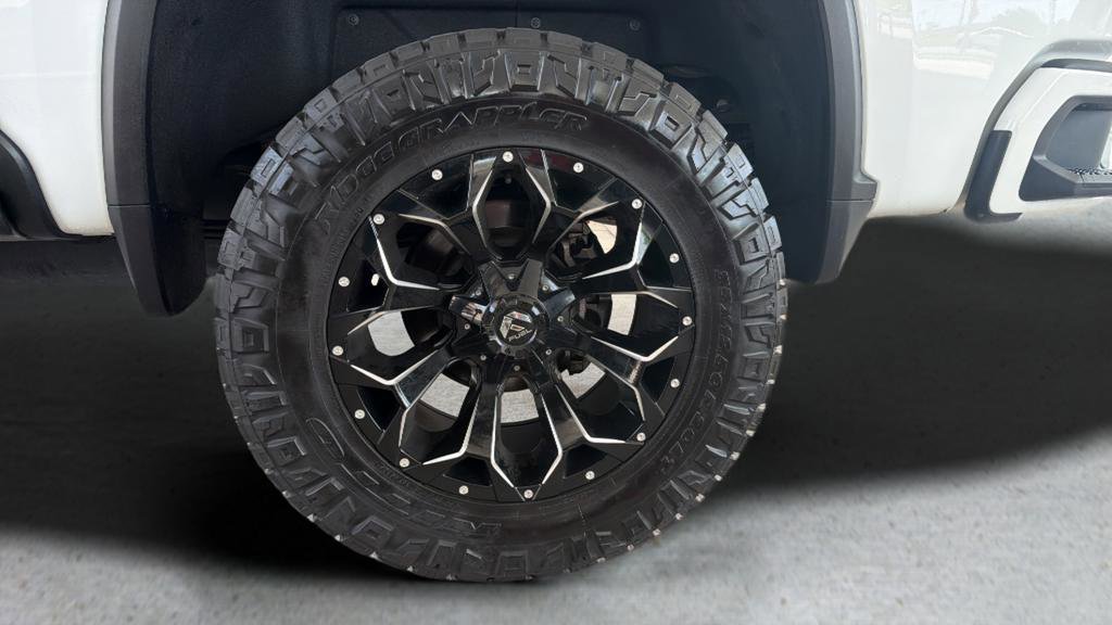 Used 2024 Chevrolet Silverado 3500 High Country w/ High Country Premium Package AWD/4WD image 30