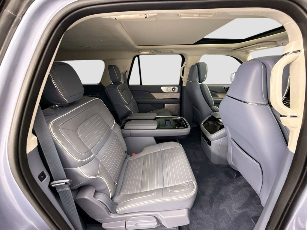 Used 2023 Lincoln Navigator L Black Label image 21